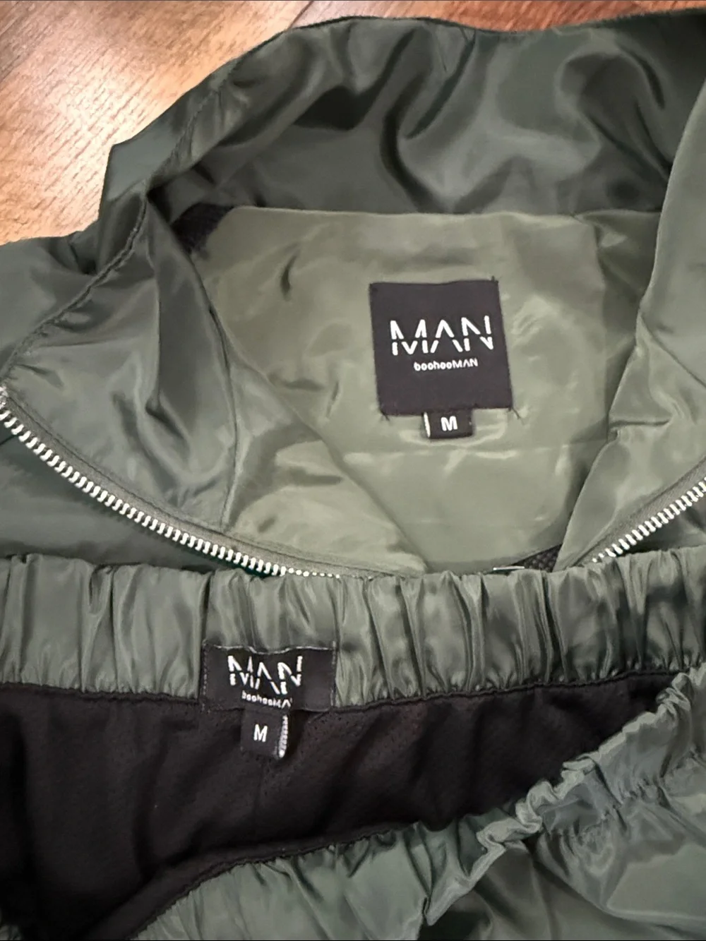 boohooMAN Green Nylon Tracksuit Set Windbreaker 1/4 Zip Jacket & Shorts M